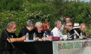 Img-db9da95d3445190e4a3c14a16dd7645e-v